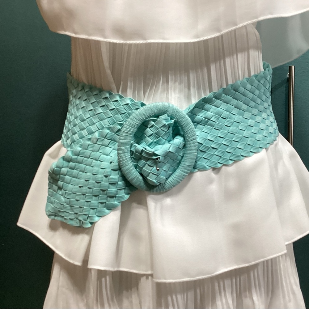 Woven Stretch Belt. Covered Buckle